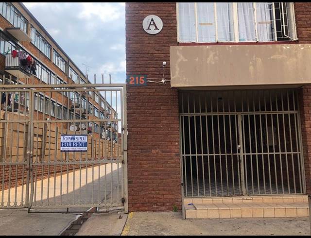 3 BEDROOM PROPERTY TO RENT IN LAUDIUM